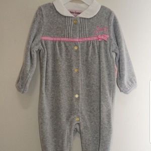 👶 NWT- Juicy Couture Baby Footie Velour (3-6M)
